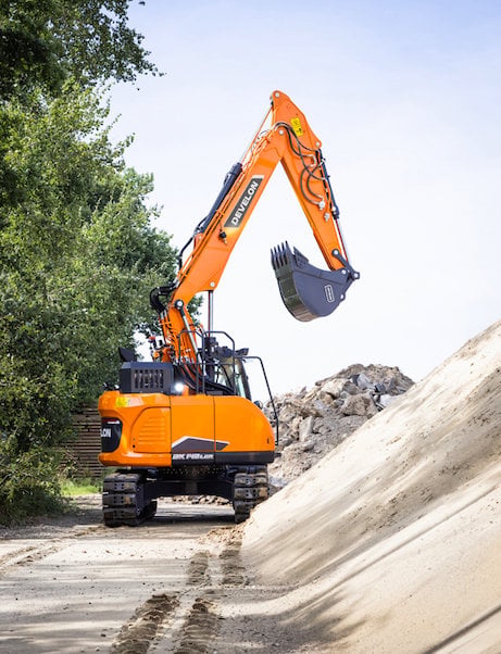 Interparts Shows DEVELON Brand for First Time at MATEXPO